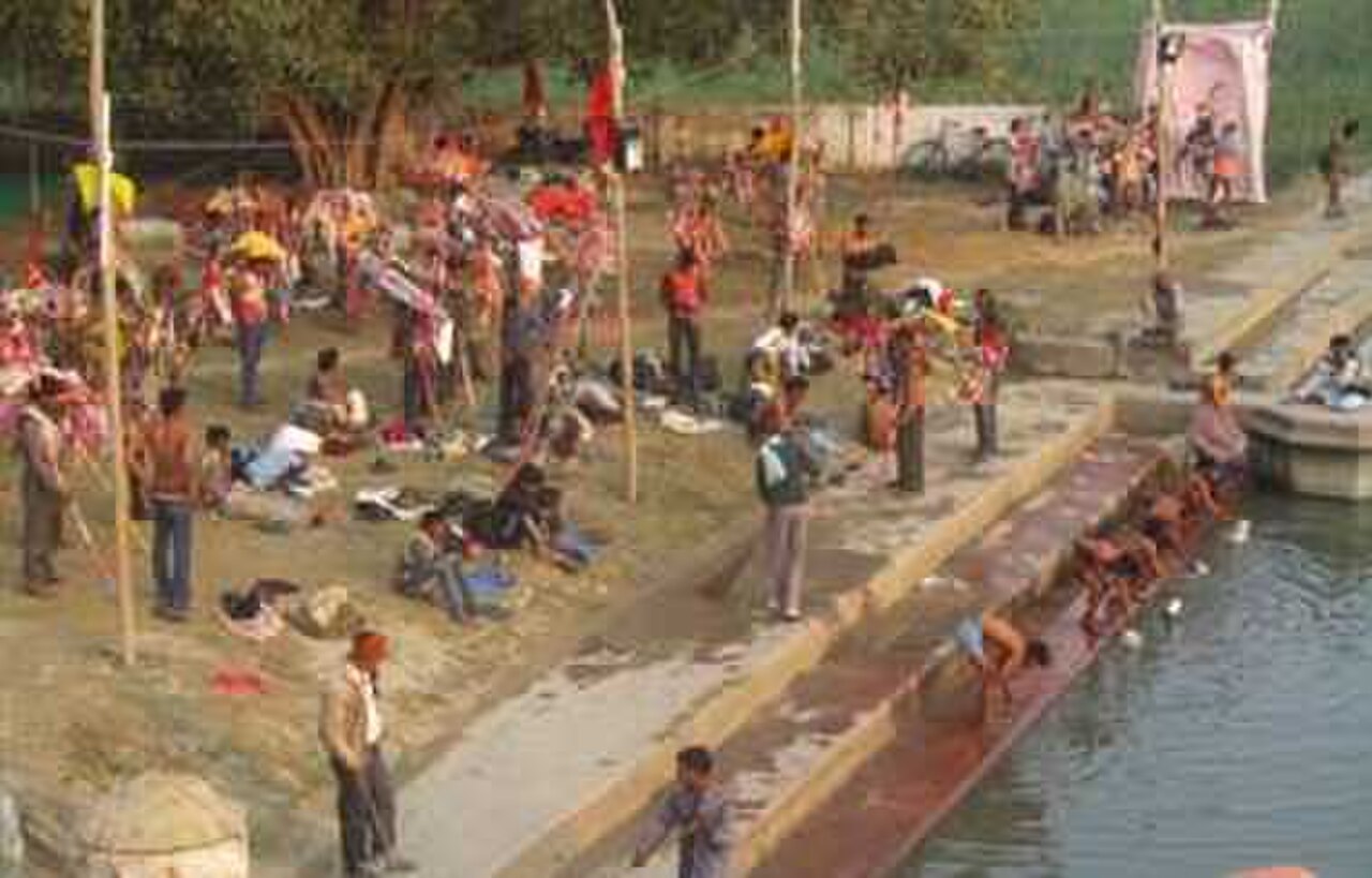 लोधेश्वर महादेवा का पवित्र सरोवर